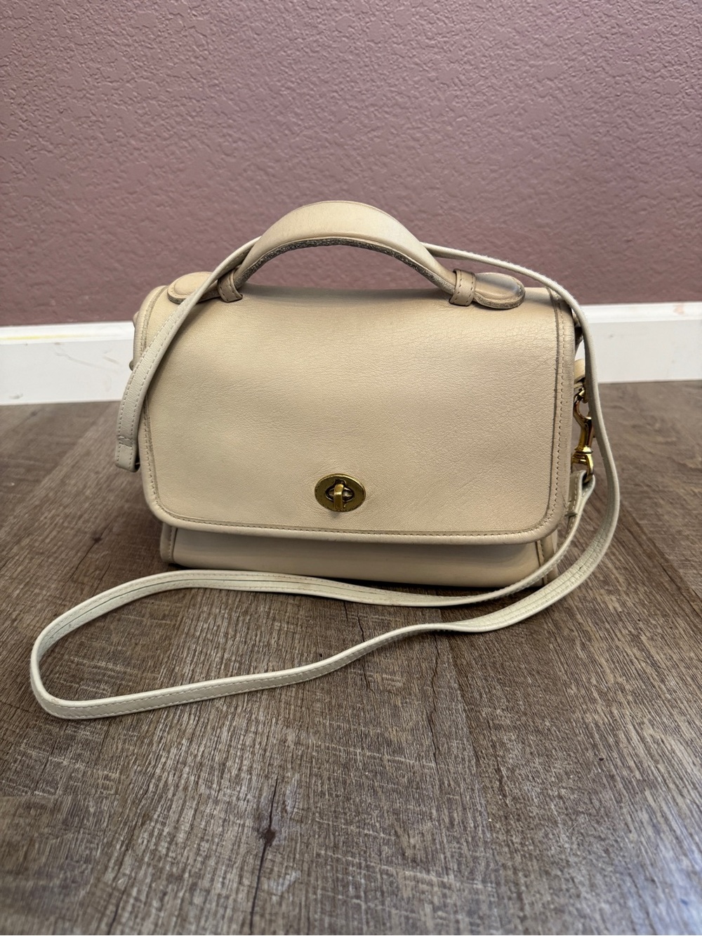Coach Vintage Court Bag 9870 Cream Vintage